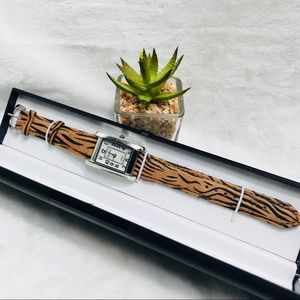 New Women Gossip Watch